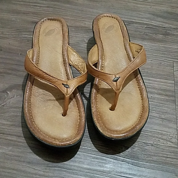 nurture sandals
